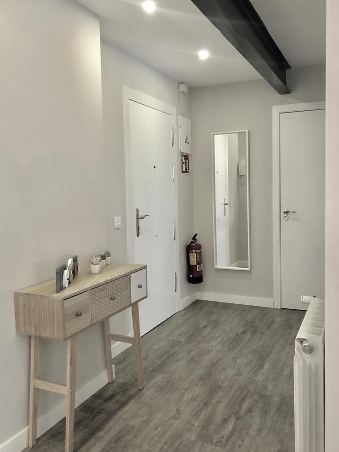 Plaza 5 Carabanchel Apartment Madri Exterior foto