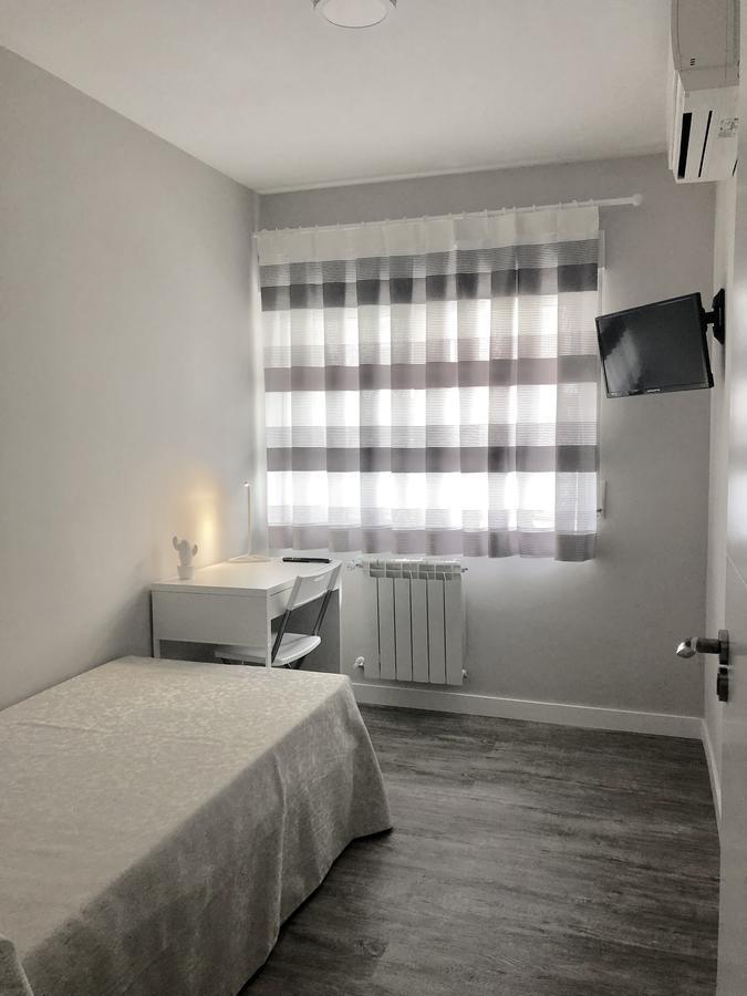Plaza 5 Carabanchel Apartment Madri Exterior foto